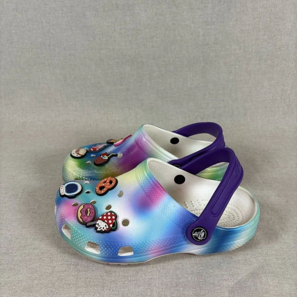 Crocs Classic Clogs Solarized‎ Tie Dye Rainbow Purple w/Charms Slip On Shoes J2